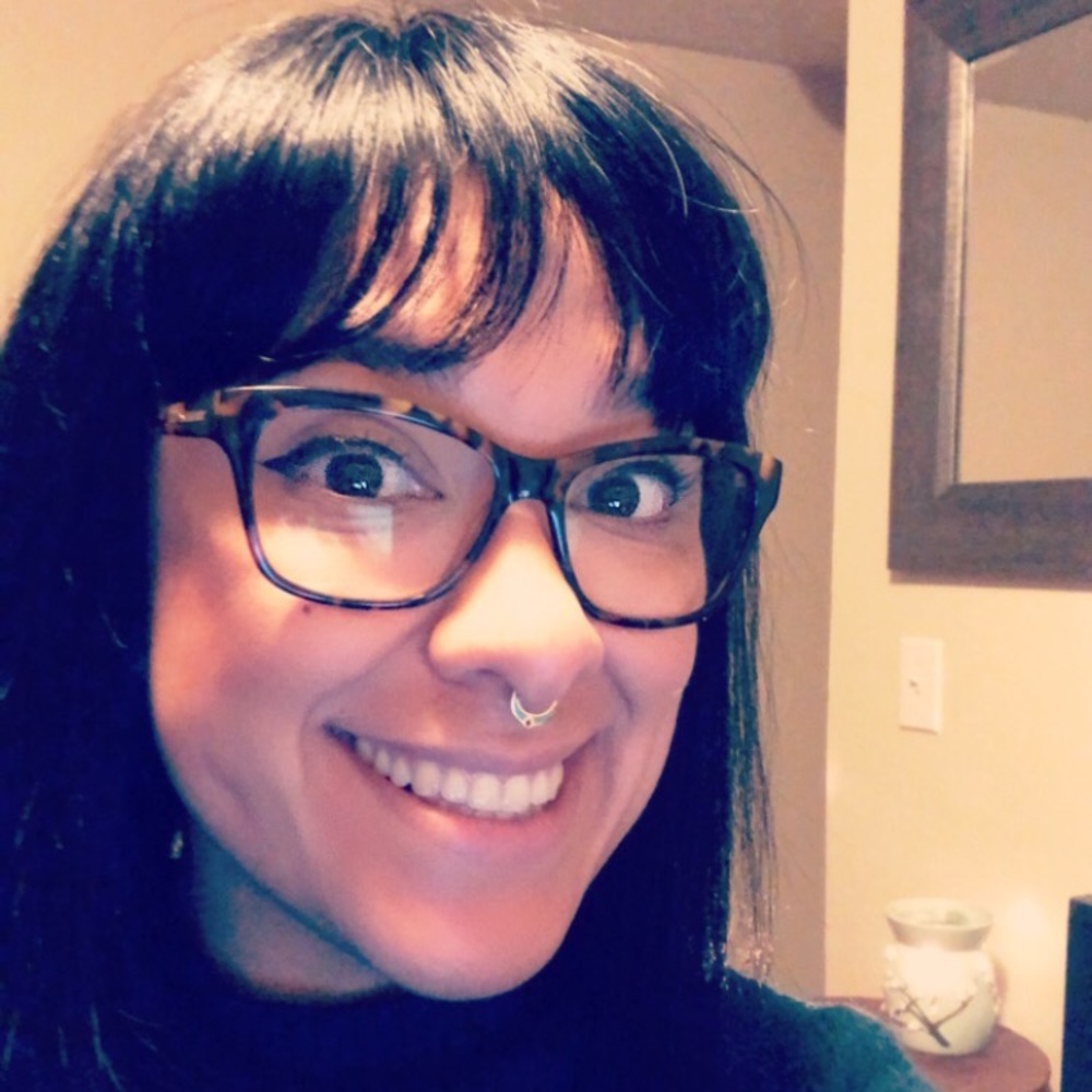 Meet your Posher, Claudia